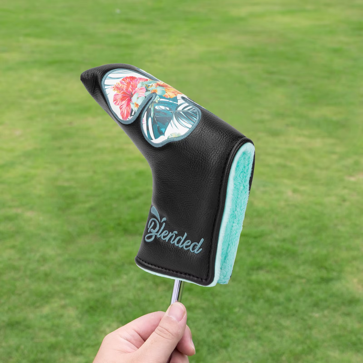 Lucky Lei (Black) - Blade Putter Cover