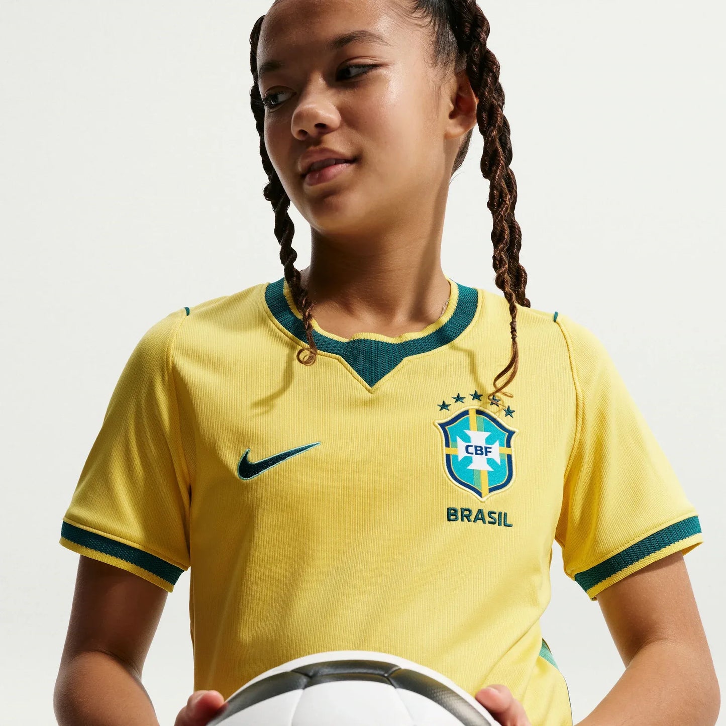 Kids Kit Brazil Woman 2026/2027 Fan