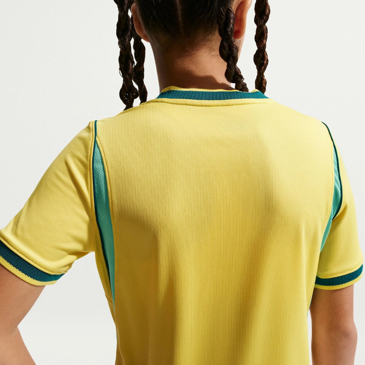 Kids Kit Brazil Woman 2026/2027 Fan